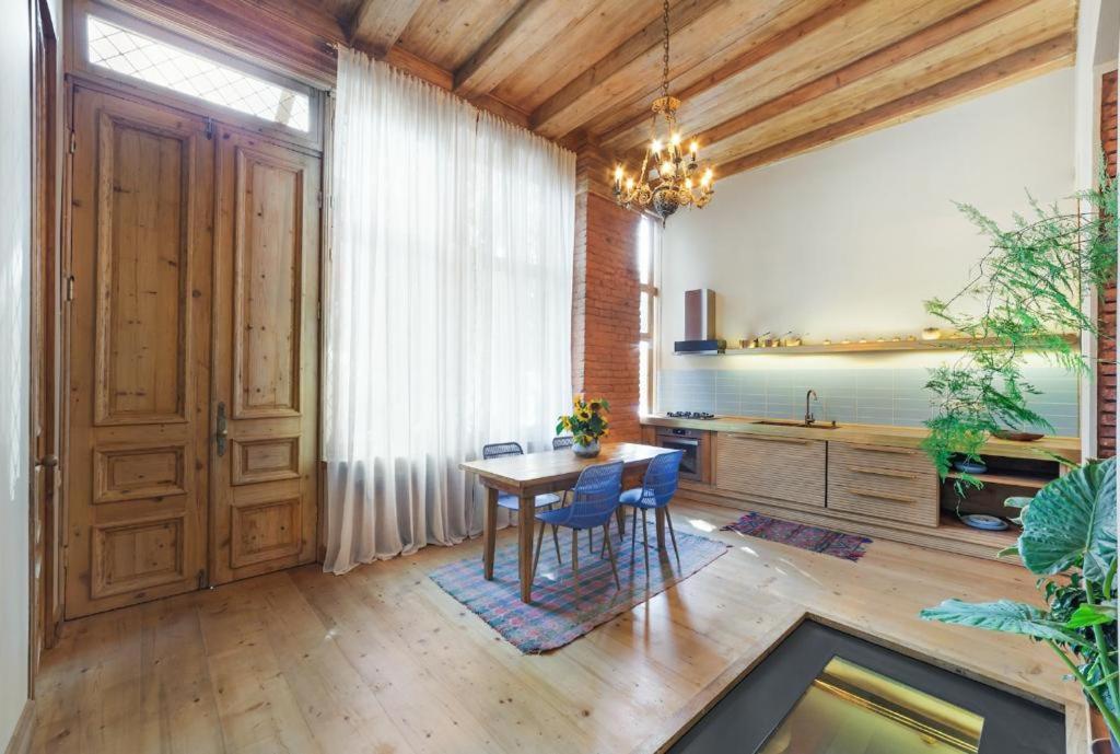 Luxury House Lejlighed Tbilisi Eksteriør billede